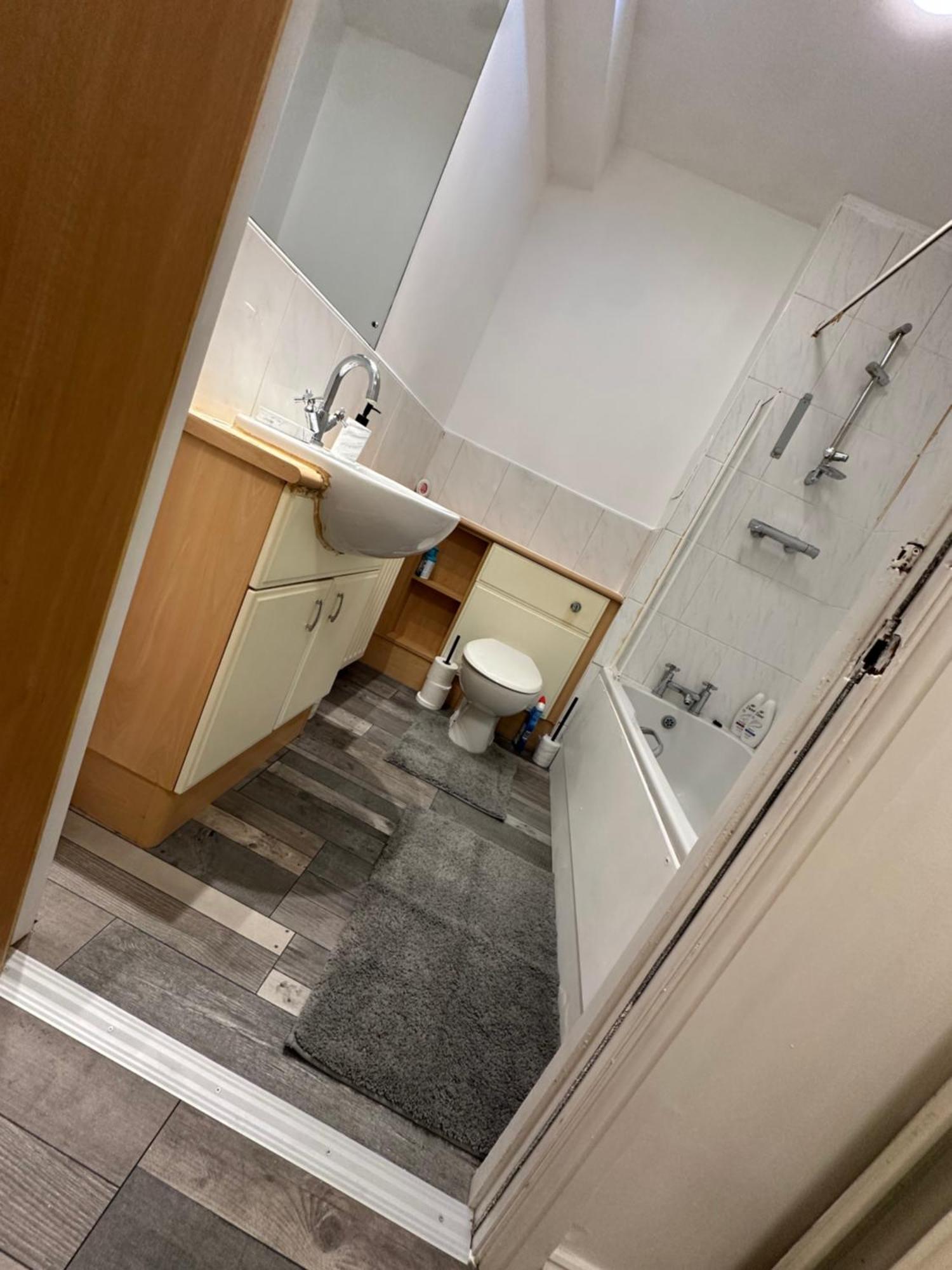 Floor Apartment *